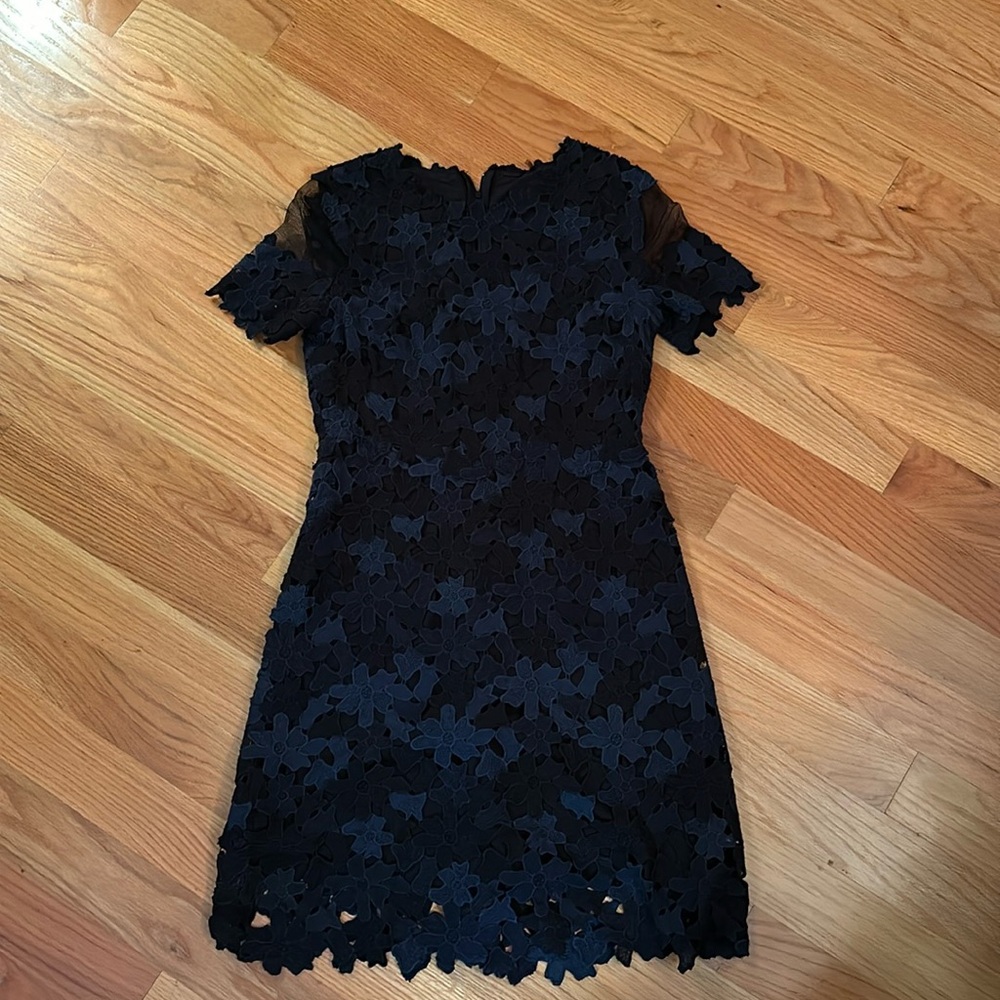 ElieTahari Size 12 navy lace dress.